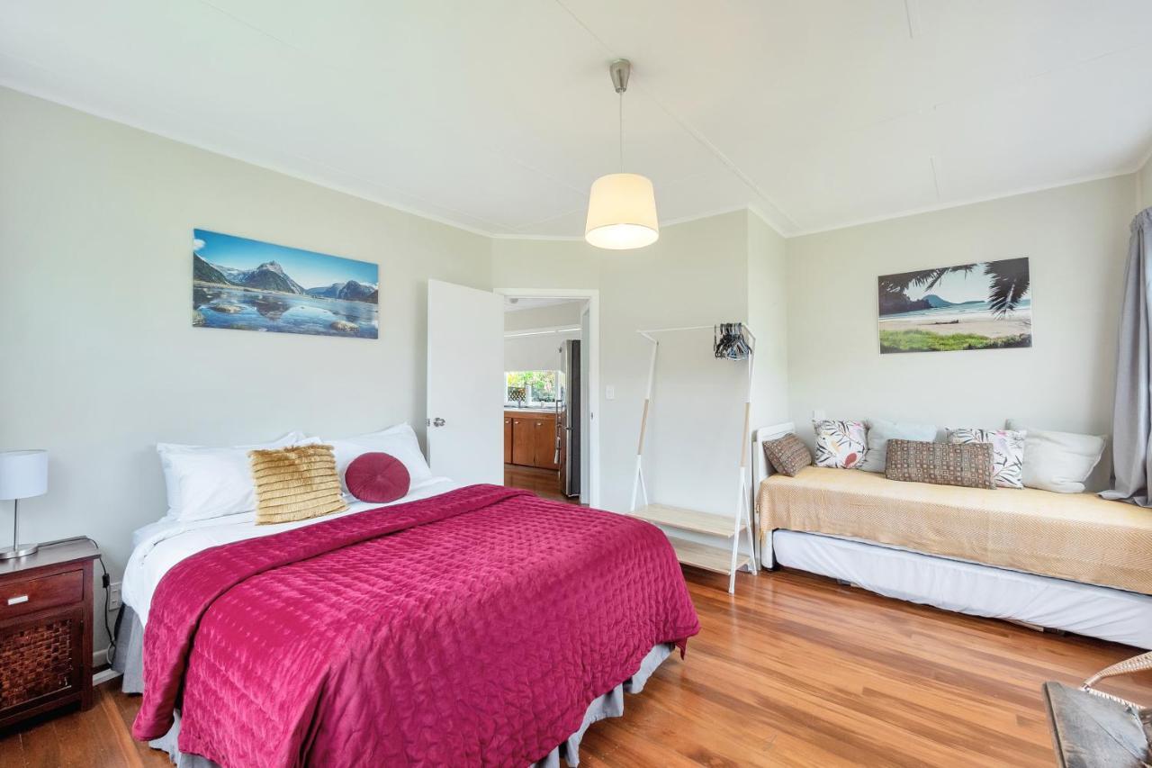Sunny & Cozy Home Near Western Springs Auckland Esterno foto