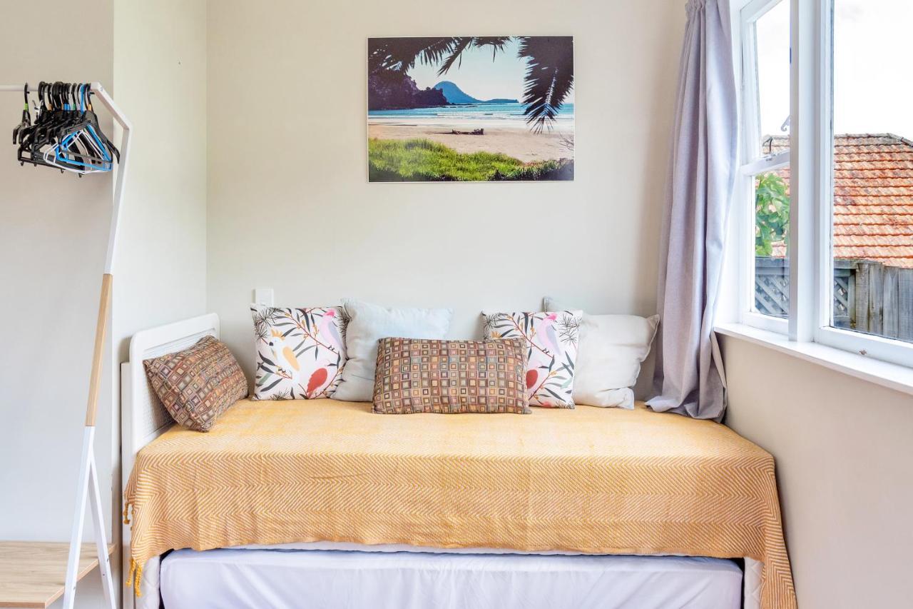 Sunny & Cozy Home Near Western Springs Auckland Esterno foto