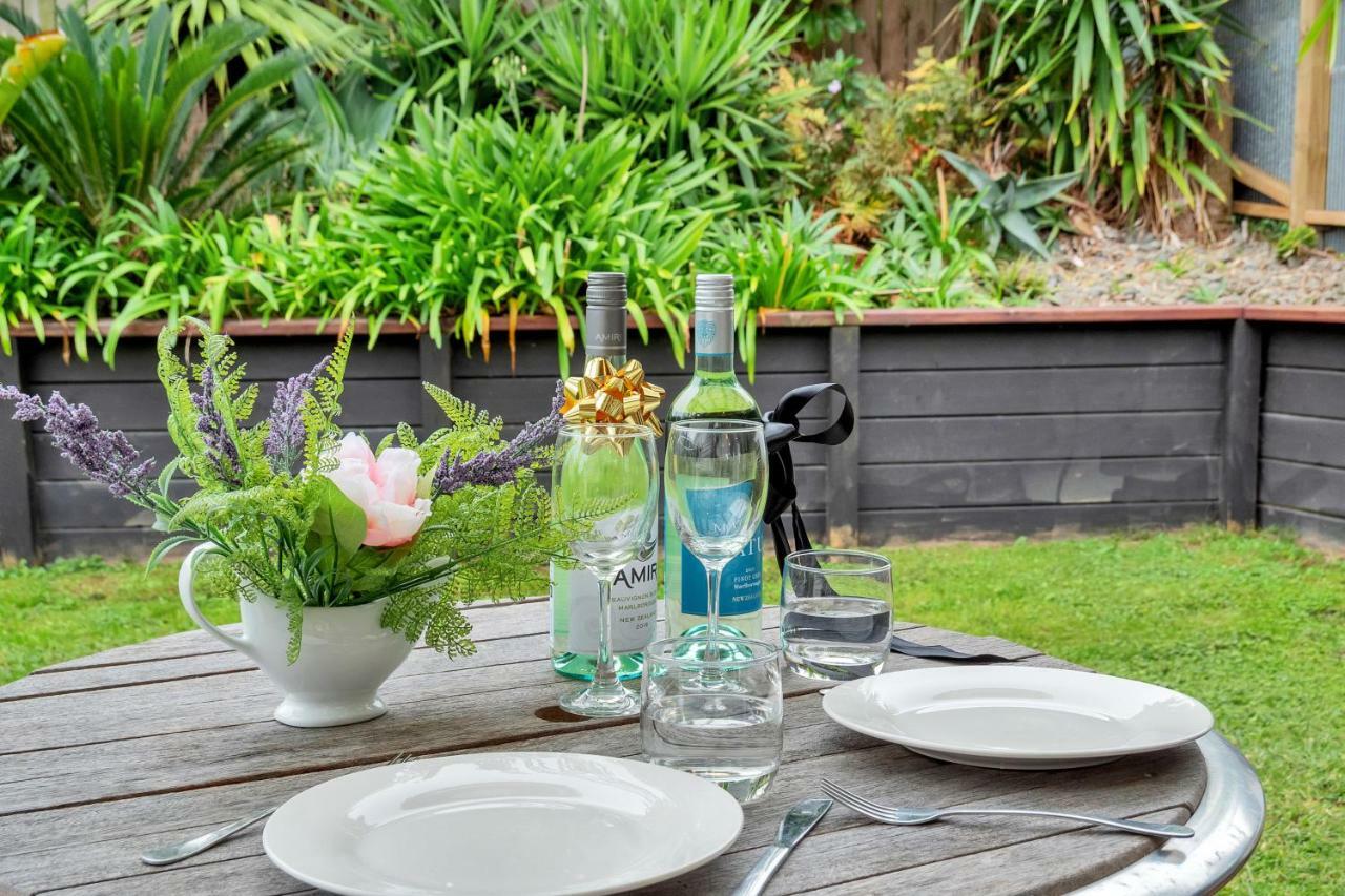 Sunny & Cozy Home Near Western Springs Auckland Esterno foto